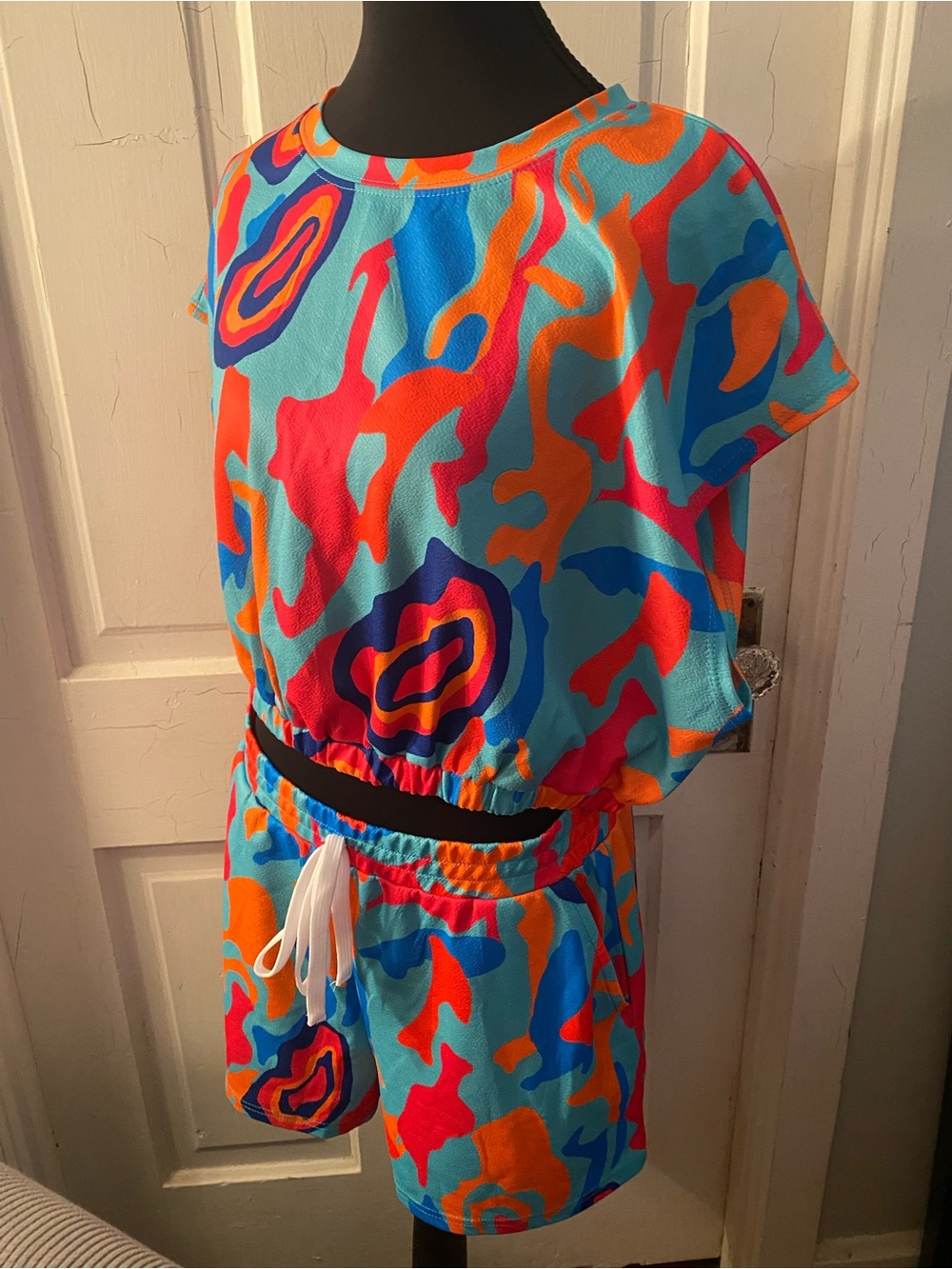 SHEIN Aqua Multi Abstract Drawstring Shorts Set - Picture 6 of 8